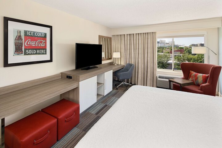 Room 11 of 31