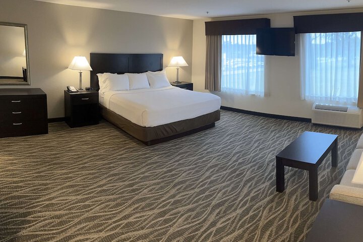 Room 10 of 19