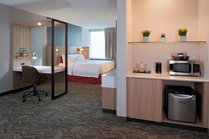 Room 12 of 24