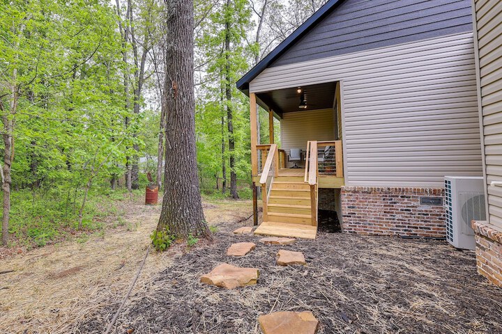 Bella Vista Vacation Rental on The Back 40 Trail!