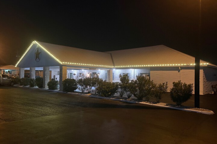 Shark Reef Resort Motel & Cottages