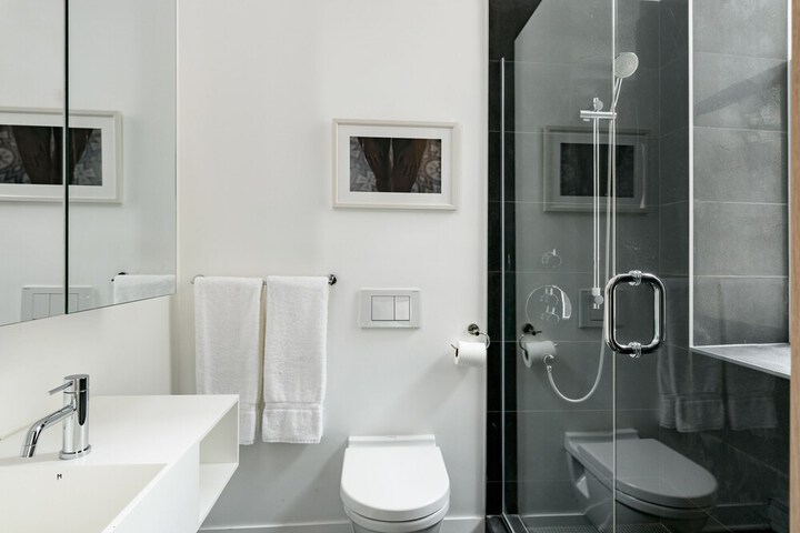 Room 7 of 22