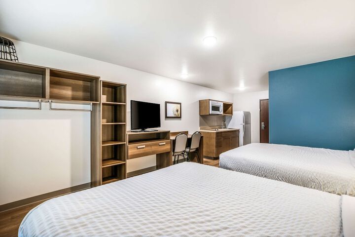 Room 25 of 48