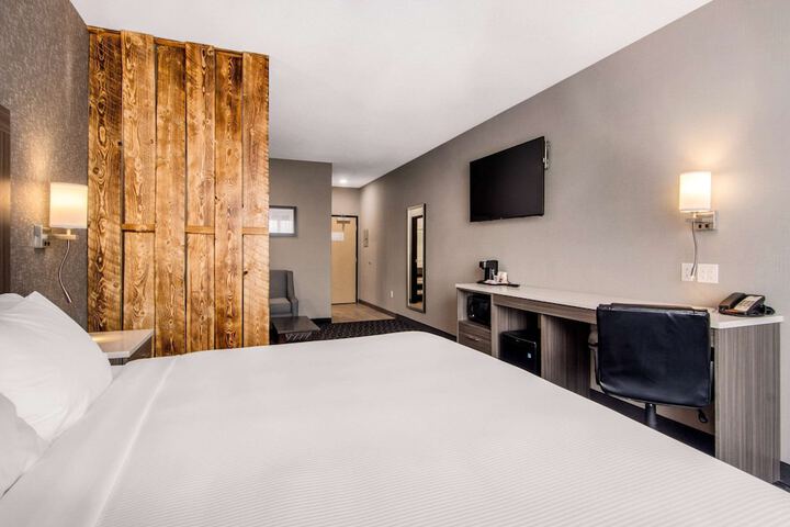 Room 11 of 53