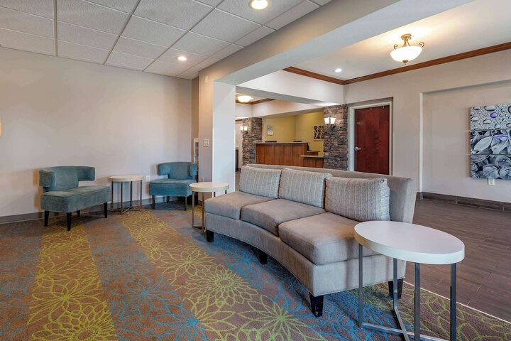 Sleep Inn & Suites Oakley I-70