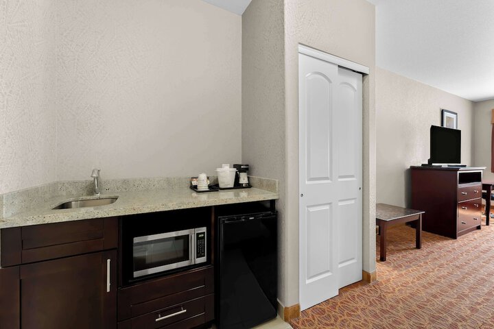 Room 18 of 50