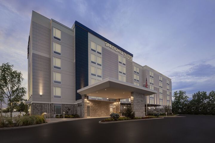 Hotel 2 of 37