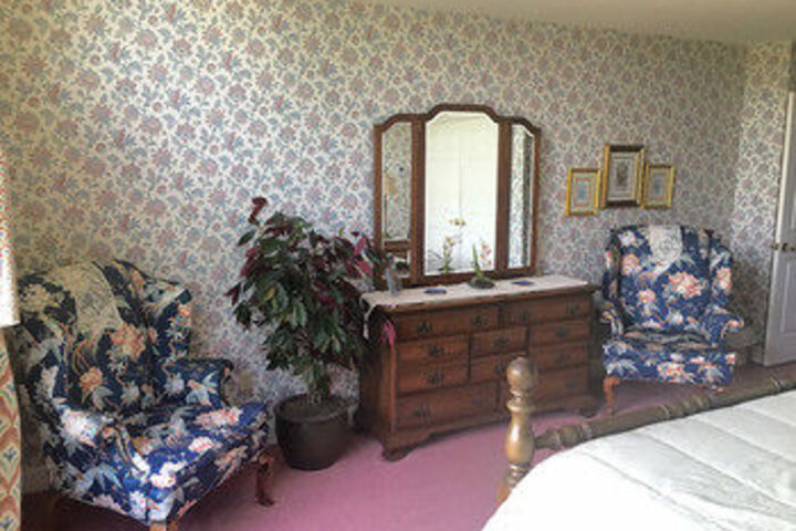 Earlystown Manor Bed & Breakfast