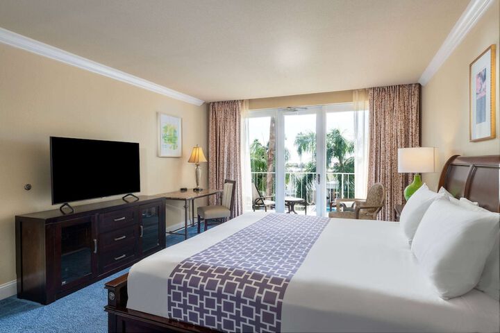 Room 33 of 109