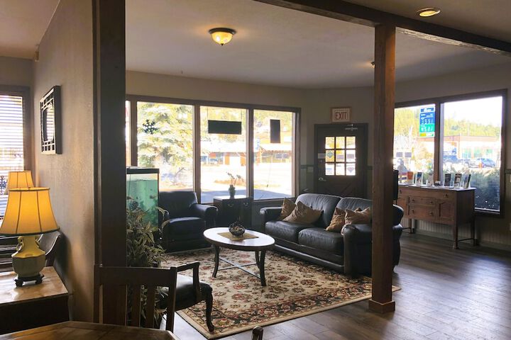 Timber Lodge Inn