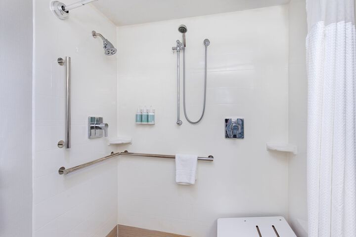 Room 20 of 32