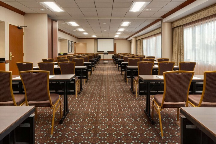 Hampton Inn Denver West Federal Center