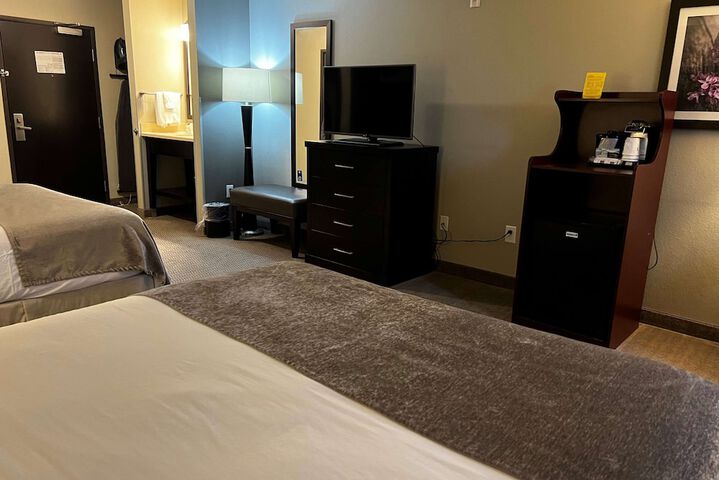 Room 14 of 42