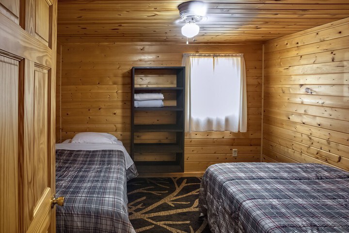 Big River Escape Riverside Cabins
