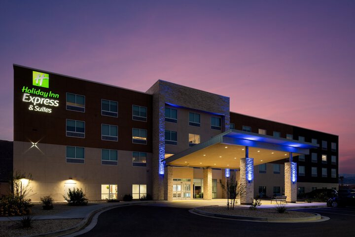 Hotel 2 of 57