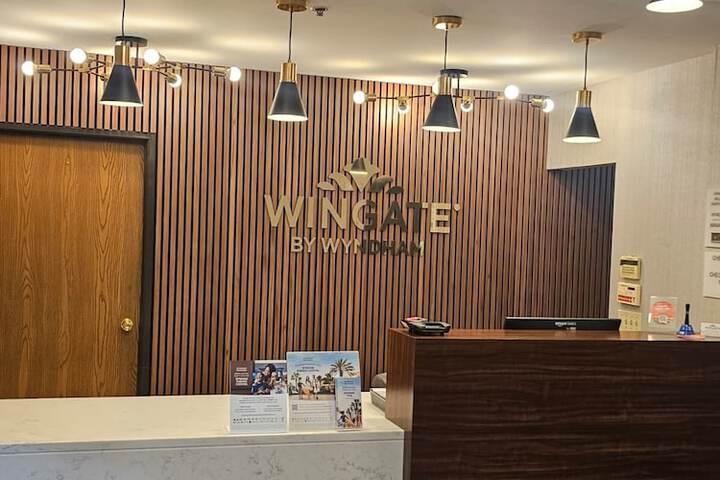 Wingate by Wyndham Pittsburgh / West Mifflin