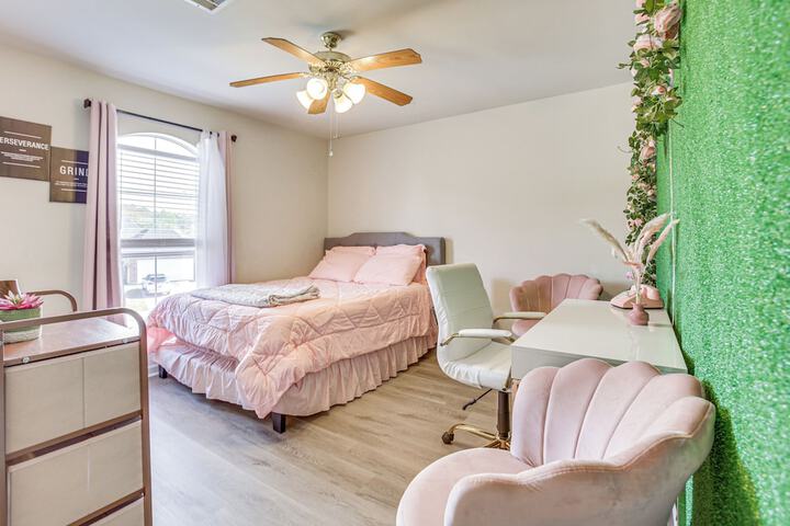 Spacious Family-friendly Home in Denham Springs!