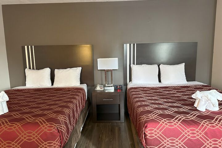 Room 10 of 62