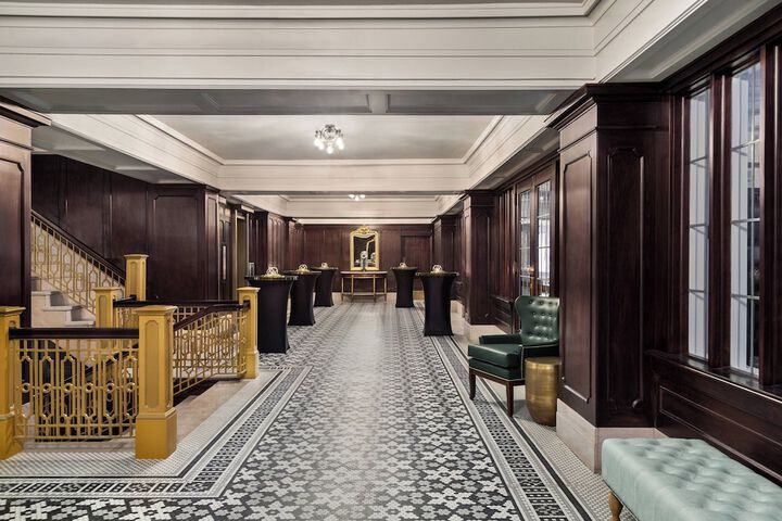 Hotel Northland Autograph Collection