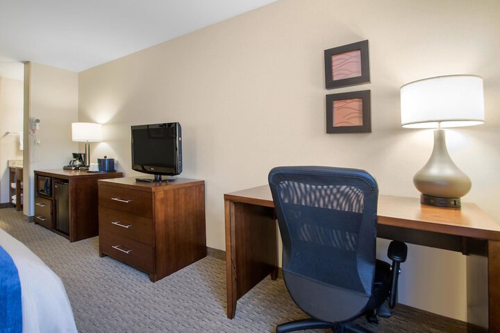 Room 25 of 35