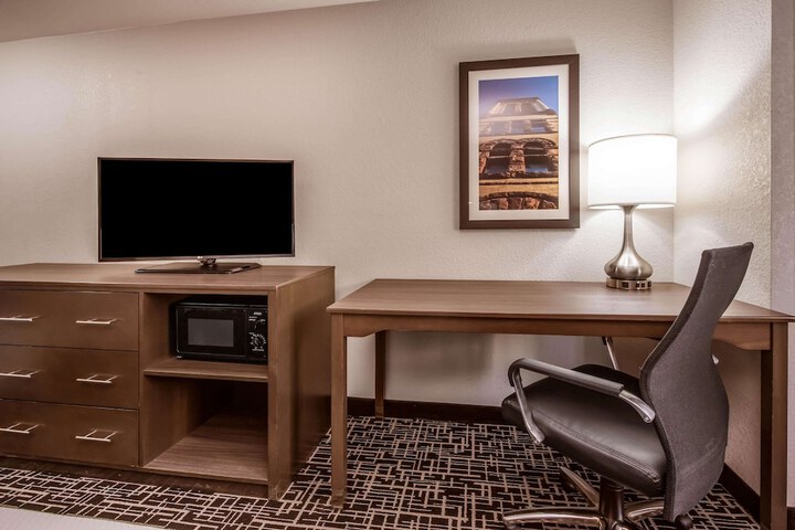 Room 19 of 32
