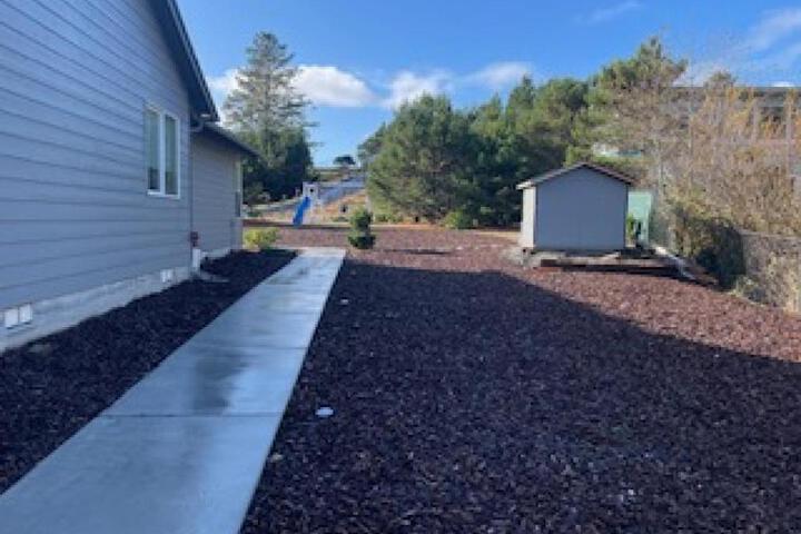 Gearhart Lakefront Vacation Rental
