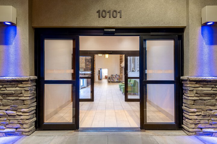Hotel 4 of 54
