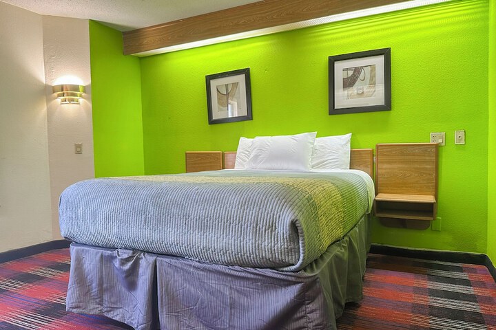 Classic Inn by Townhouse American Way Memphis I 240