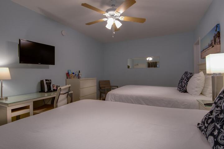 Room 12 of 49