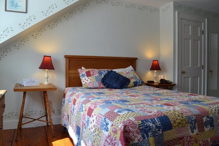 Room 49 of 108