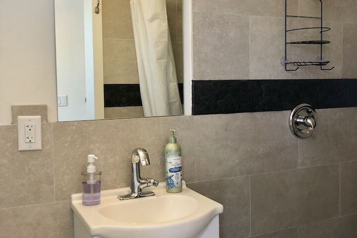 Room 21 of 62