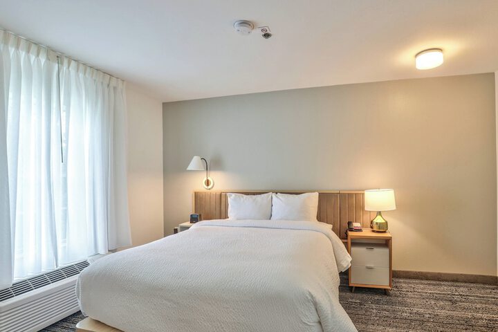Room 41 of 62