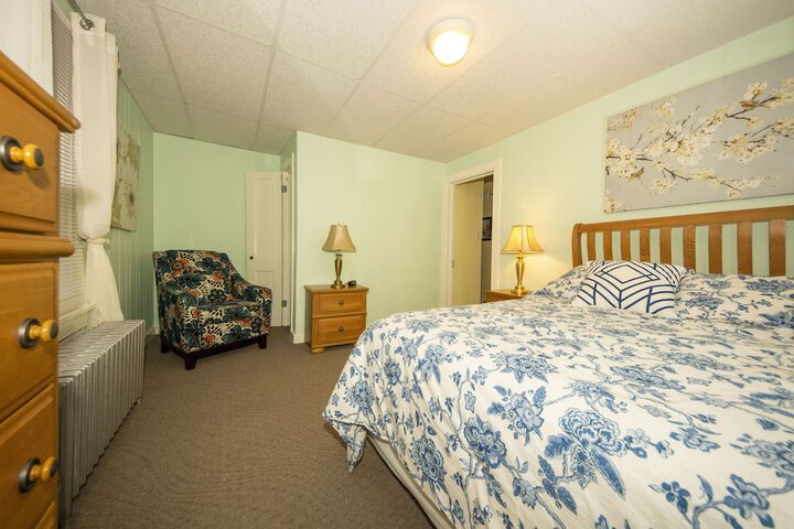 Room 45 of 76