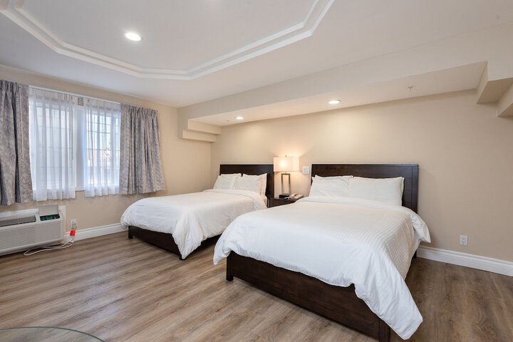 Room 6 of 21