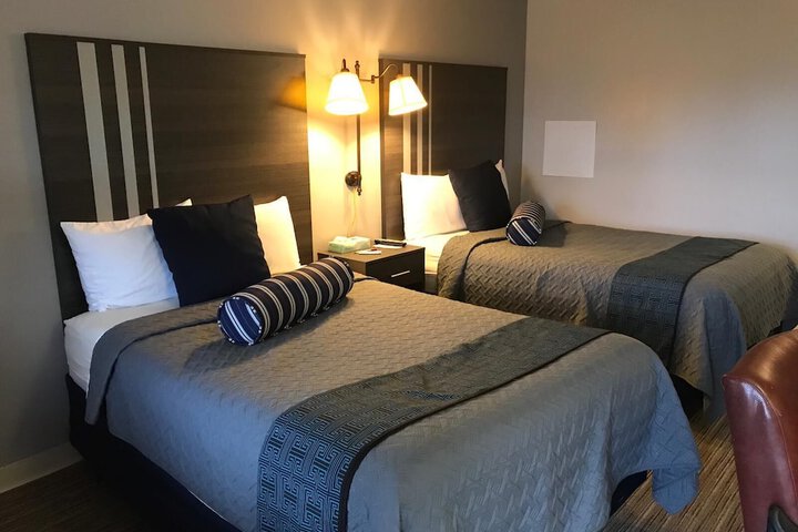 Room 25 of 42