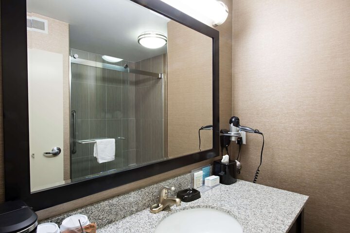 Room 10 of 29