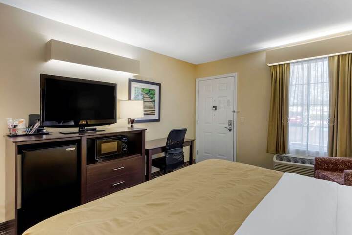 Room 26 of 45
