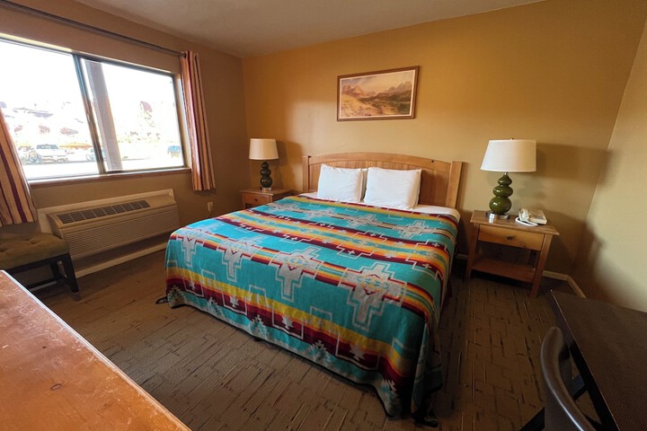 The Rim Rock Inn