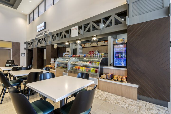 Breakfast/Coffee Service 82 of 92