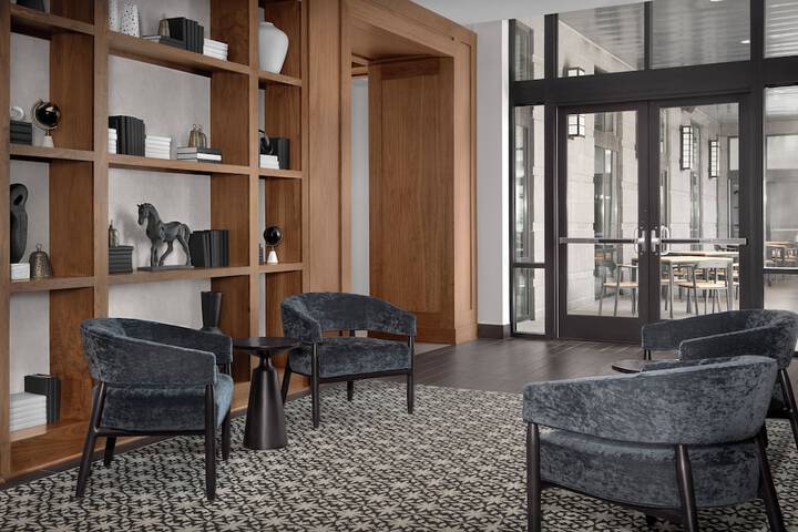 Courtyard by Marriott Richmond Downtown