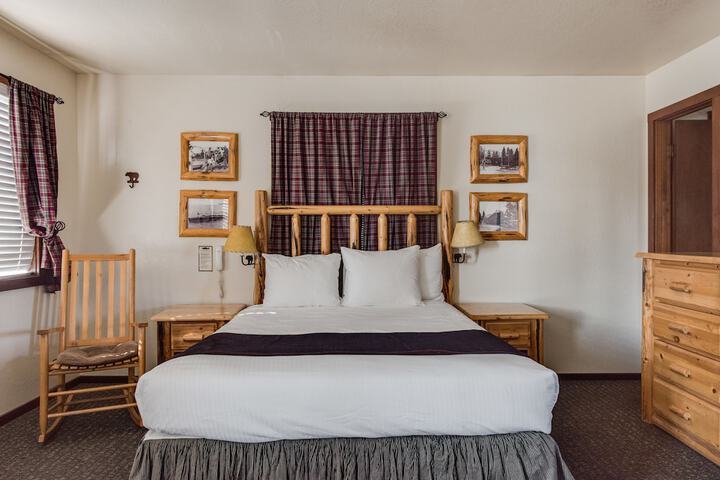 Franciscan Lakeside Lodge