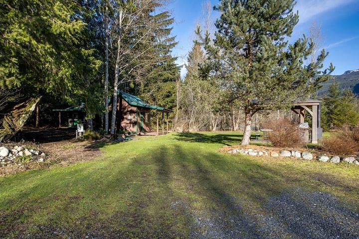 72MF - Rustic - Pets Ok - Sleeps 2