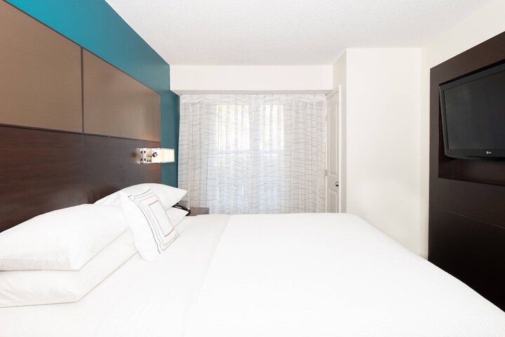 Room 16 of 42