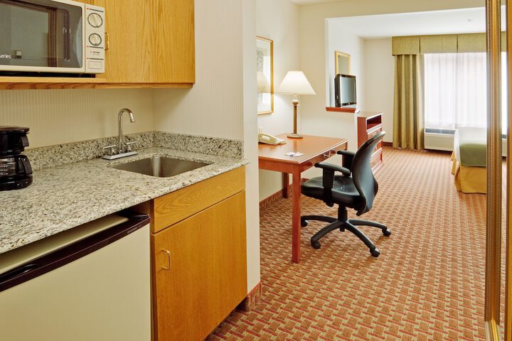 Room 8 of 46