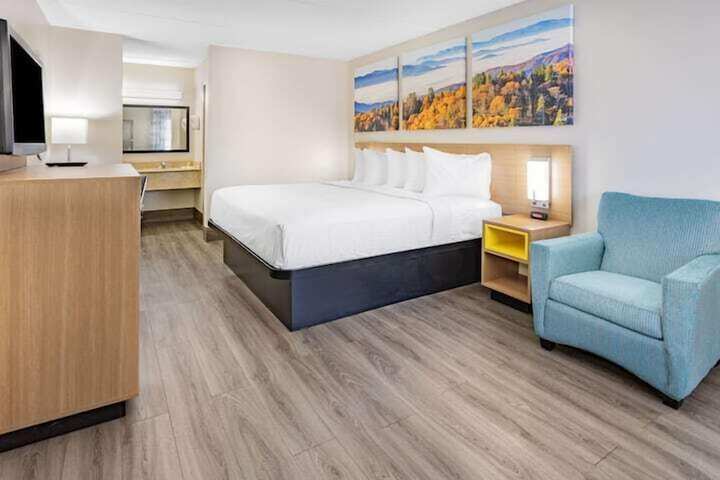 Room 26 of 35