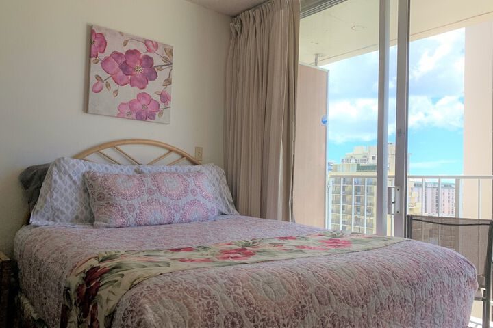 Room 210 of 329