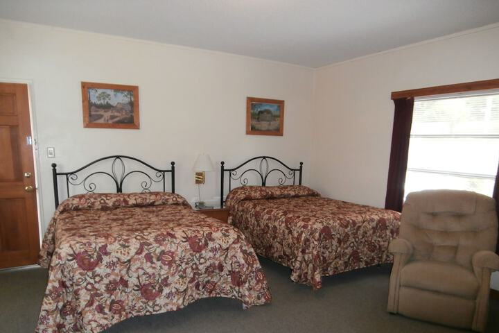 Riverbend Lodging