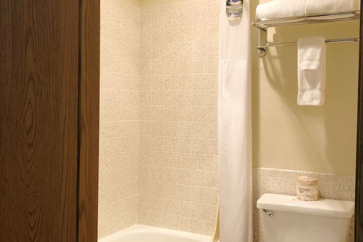 River House Inn a Baymont by Wyndham