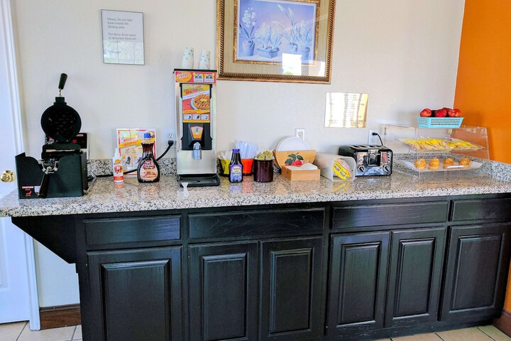 Breakfast/Coffee Service 53 of 60