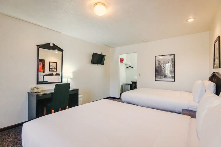 Room 5 of 54